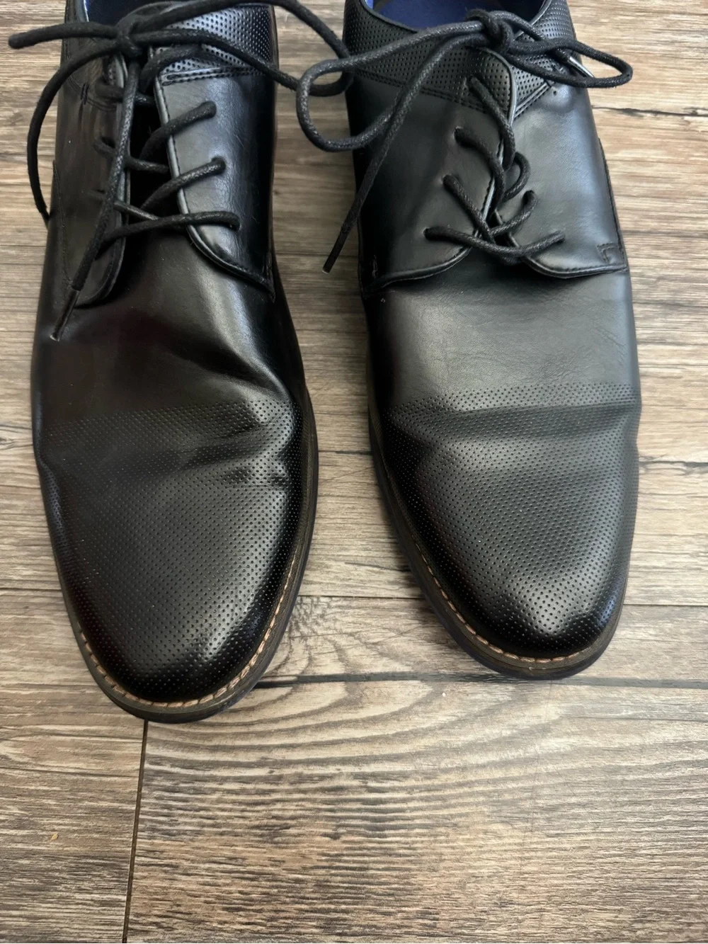 Men's Black Lace-Up Derby Shoes